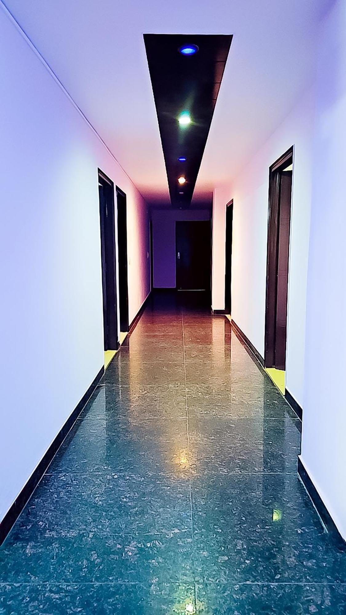 Happy Inn - Near Saket Metro Nueva Delhi Exterior foto