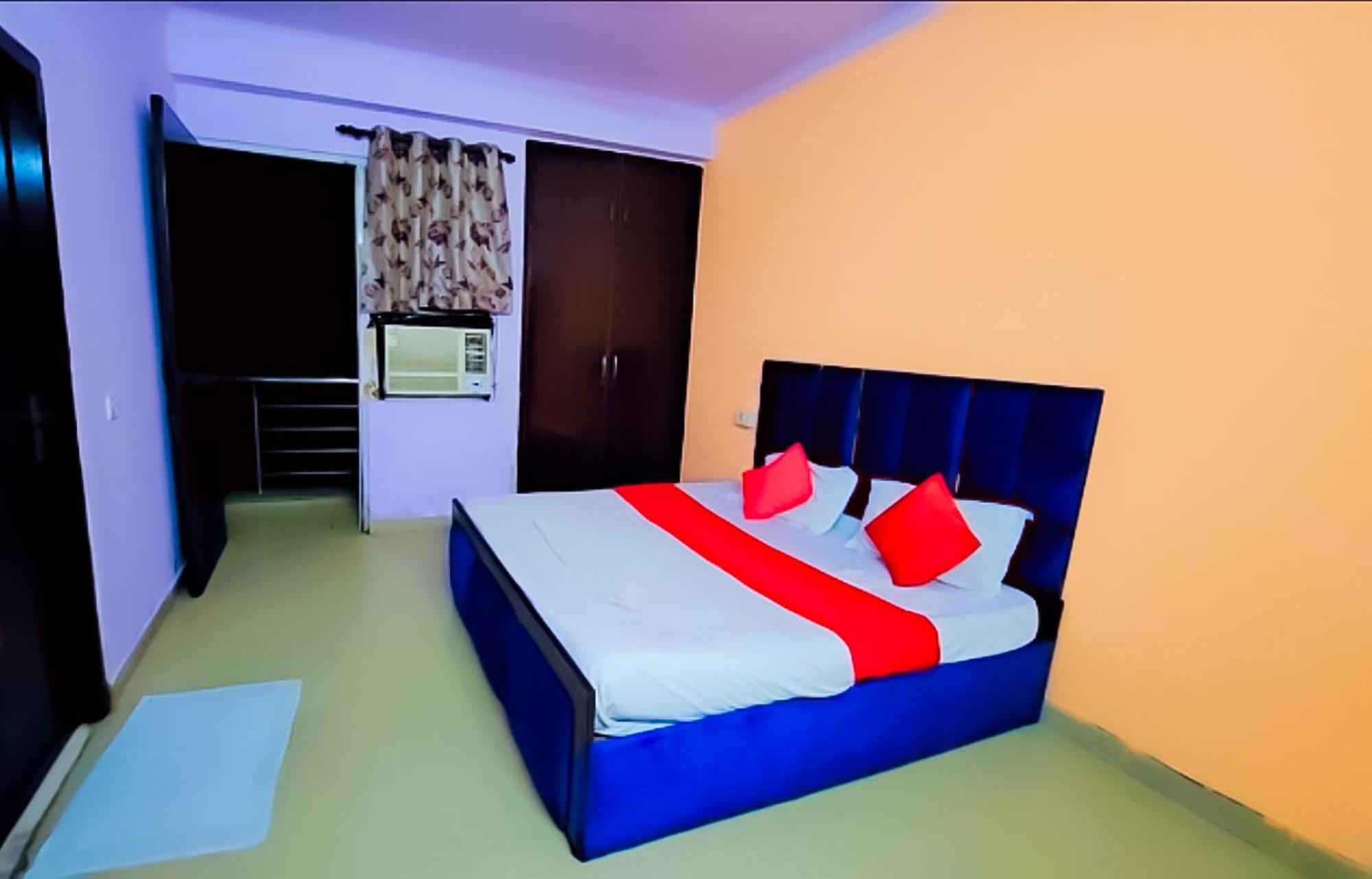 Happy Inn - Near Saket Metro Nueva Delhi Exterior foto